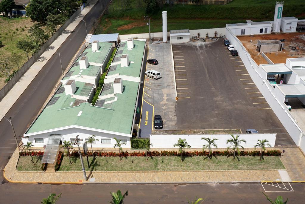 Candeias Hotel Batatais Bagian luar foto